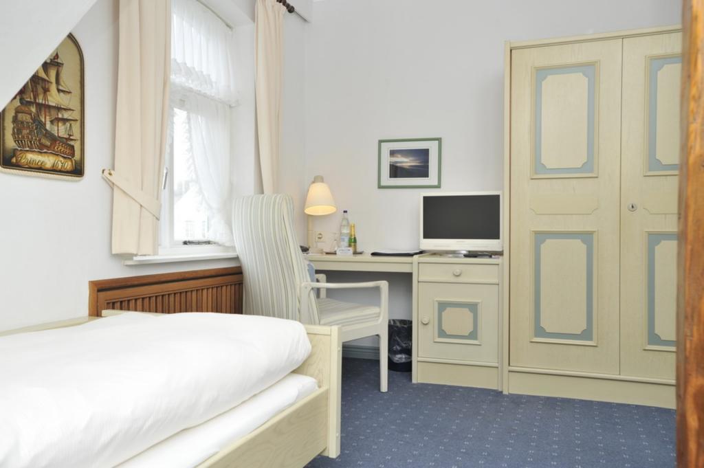 Hotel Friesenhof Wenningstedt-Braderup Kamer foto